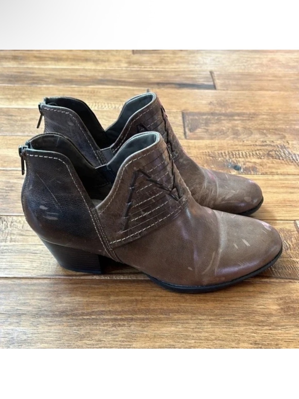 Earth Shoes Merlin Taupe Ankle Boots Booties Brown Distressed Leather Size 10